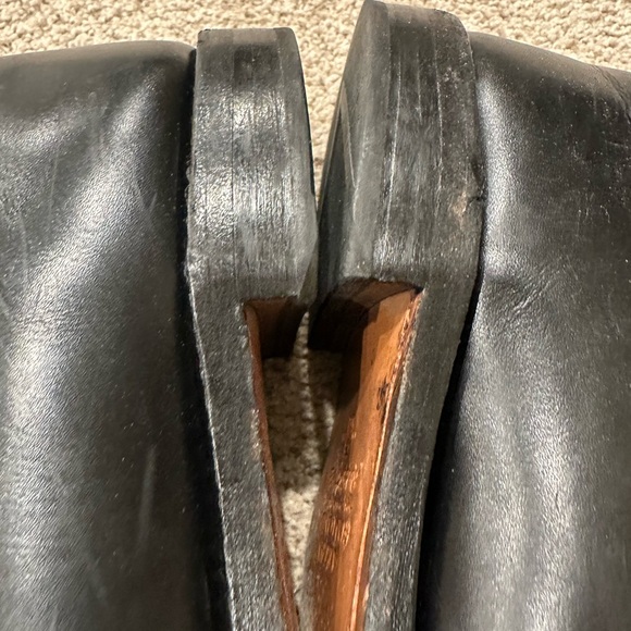 Allen Edmonds Black Oxfords Classic Leather Design - Picture 4 of 9